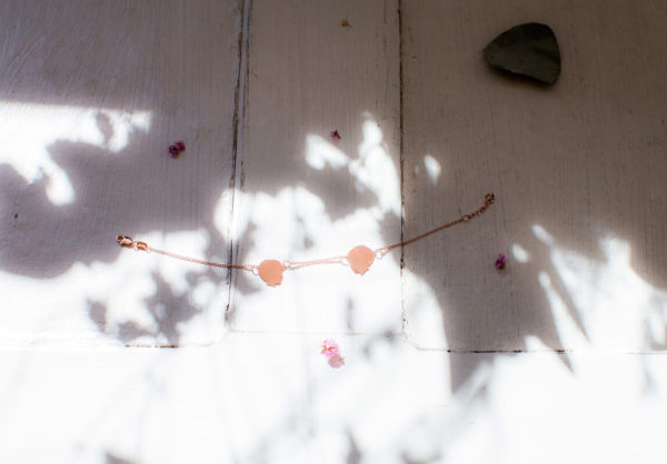 Pulsera de oro rosado de uno a tres dijes de 1.5cm